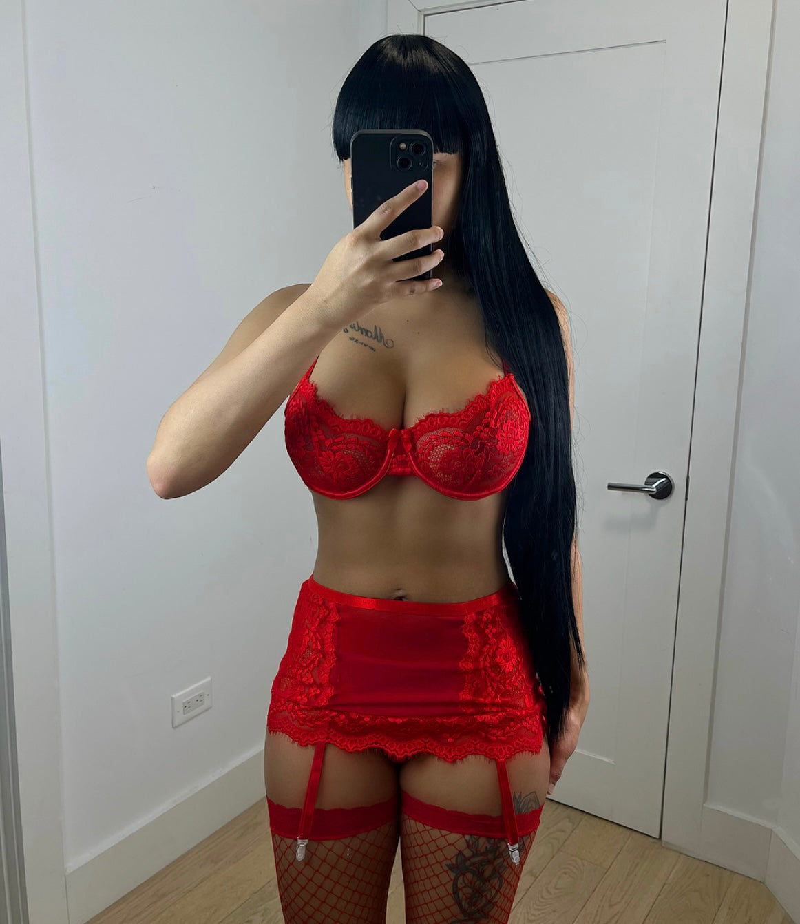 Classy red 4pcs lace lingerie set